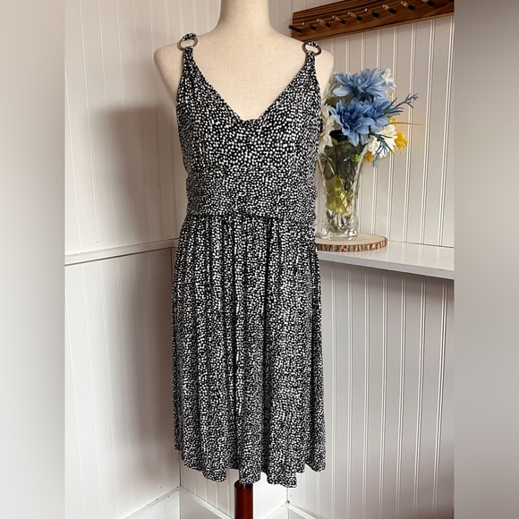 KENNETH COLE REACTION Fun & Flirty Black/White Dress Size XL - Picture 4 of 9